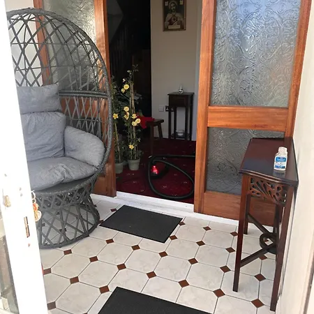 Fernhurst Nocleg ze śniadaniem *